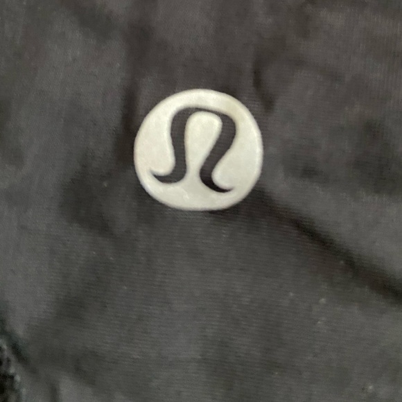 Lululemon flowy tank - Picture 6 of 6